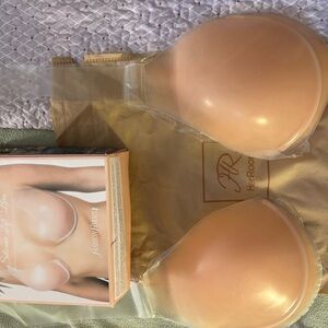 Hers Beige Silicone Adhesive Lift Strapless Bra